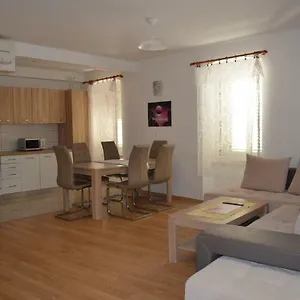 Apartman Michael, Krk Town